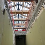 Vue sur la toiture et sa charpente